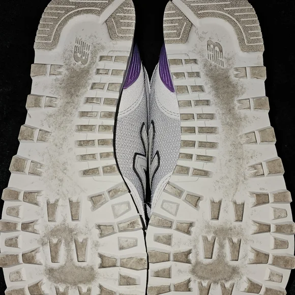Womens New Balance - Picture 6 of 6
